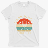 Golf 40th Birthday Pun Vintage Look Who’S Fore T-Shirt - White